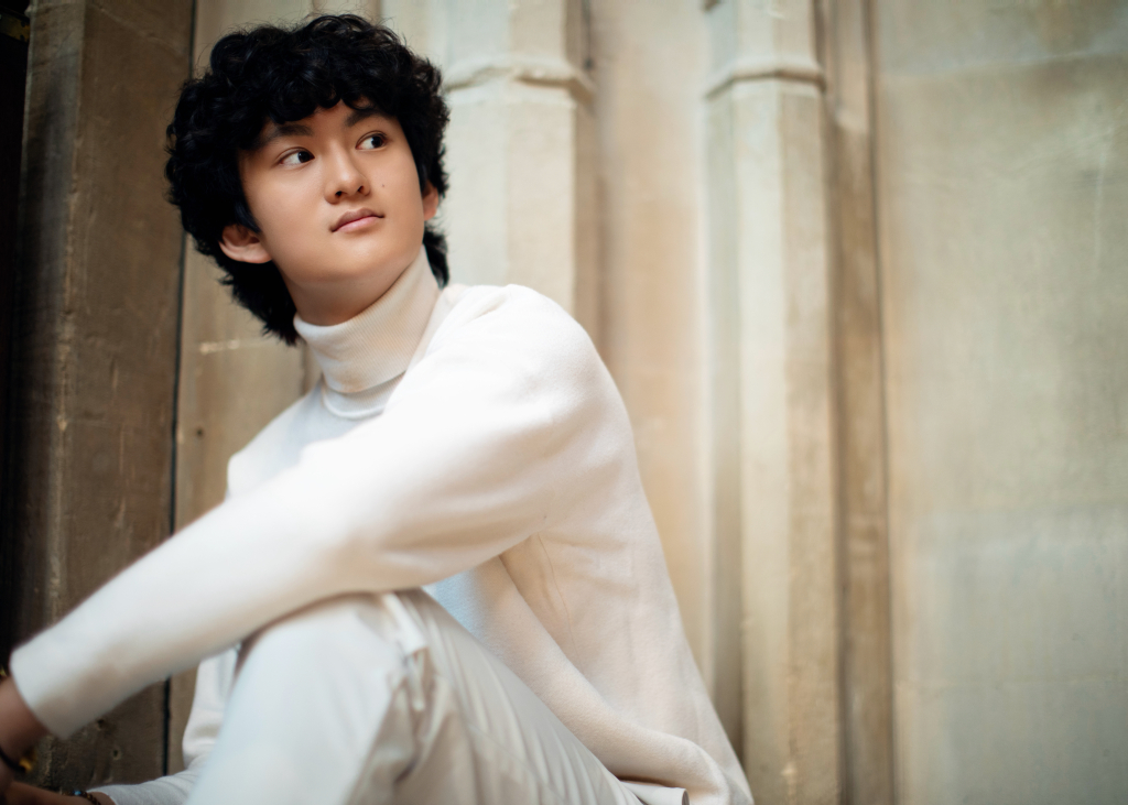 Ryan WANG . Nom du Photographe A suivre... . 9453 edited
